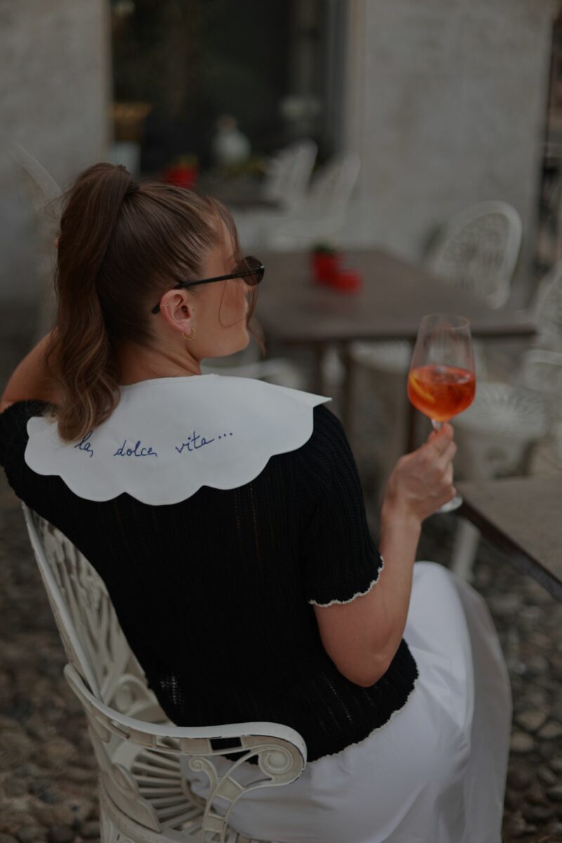 La Dolce Vita White Collar