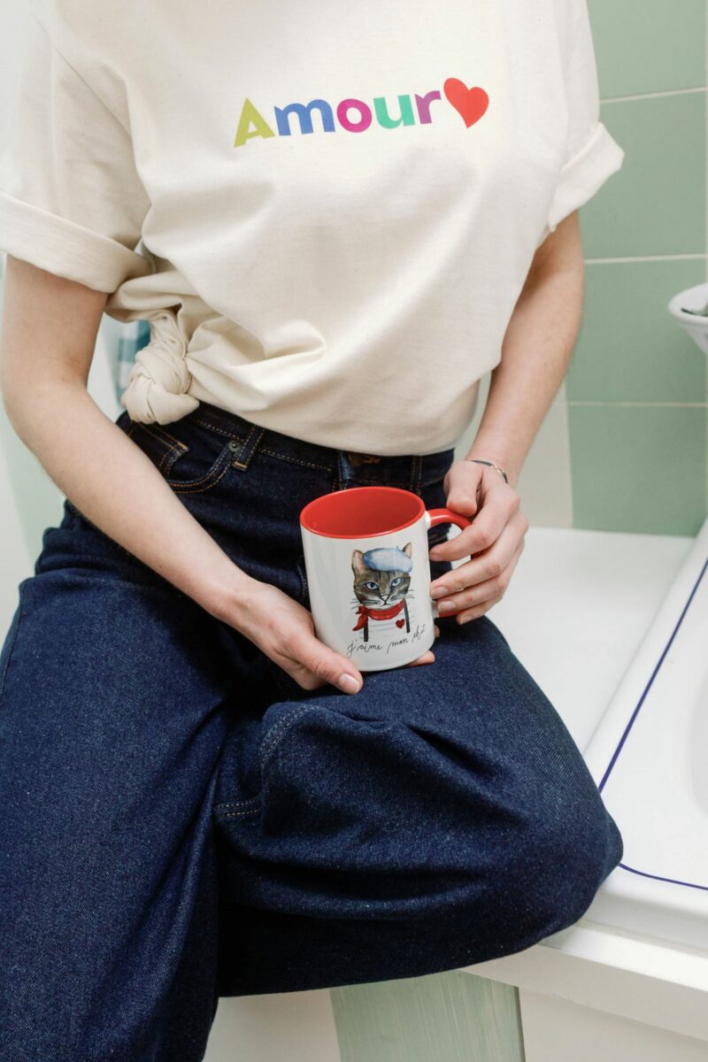 AMOUR LOOSE FIT T-SHIRT